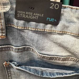 BNWT size 20 raw Heam